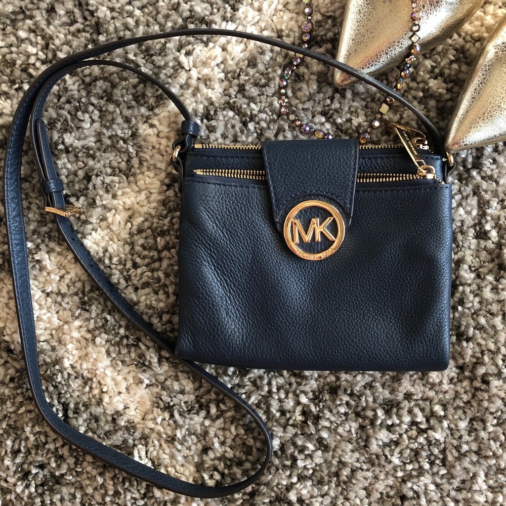 MICHAEL KORS genuine leather navy bag